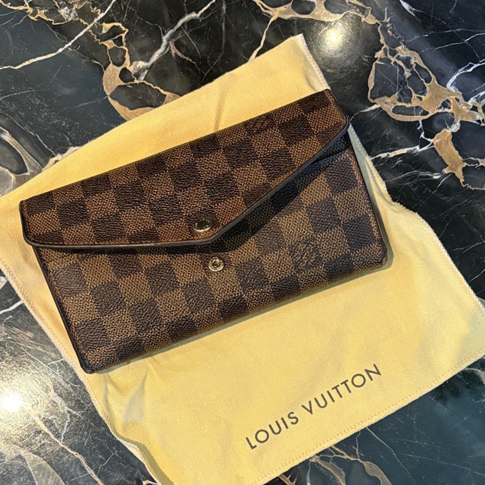 Louis Vuitton Damier Ebene Envelope Clutch